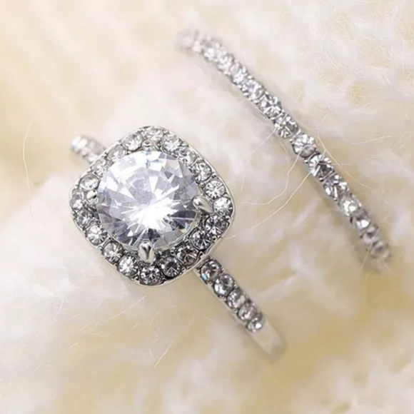 Silver Princess CZ Ring Set - Picture 4 of 5